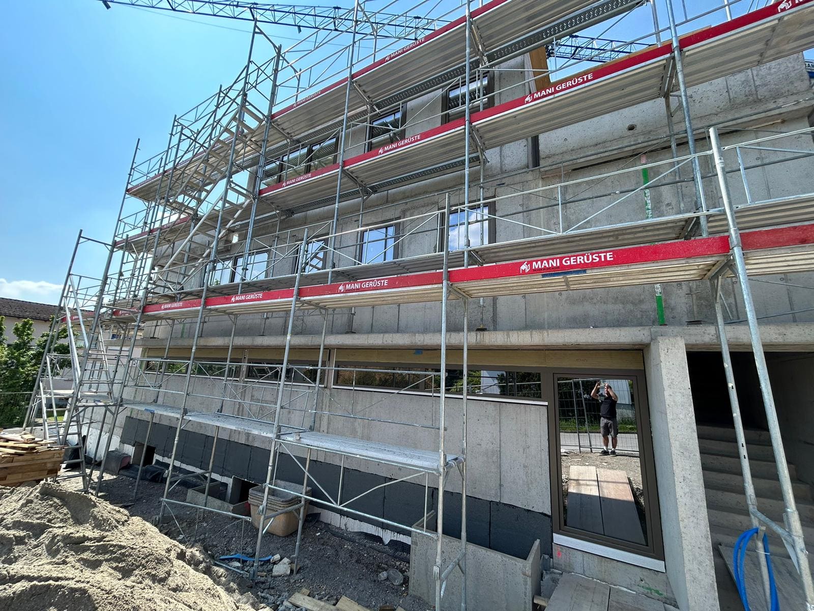 Pro montage 24 gallery image 11