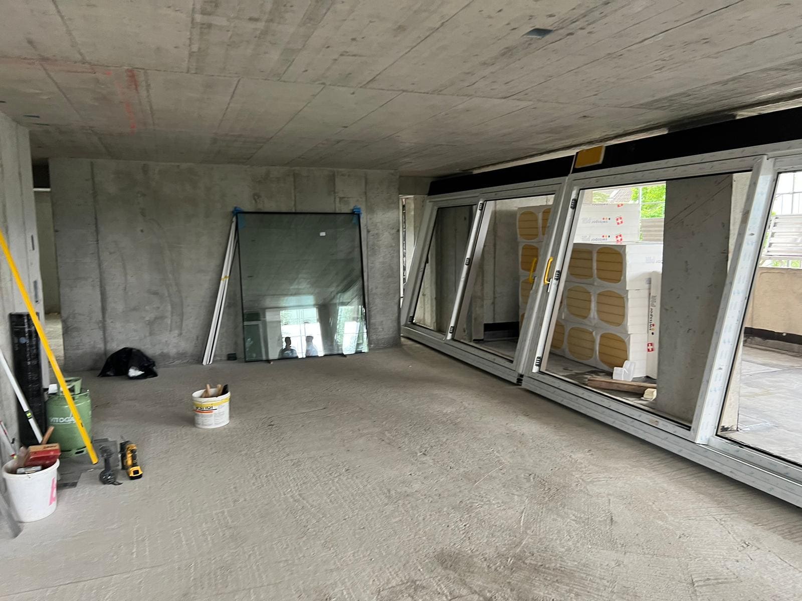 Pro montage 24 gallery image 14