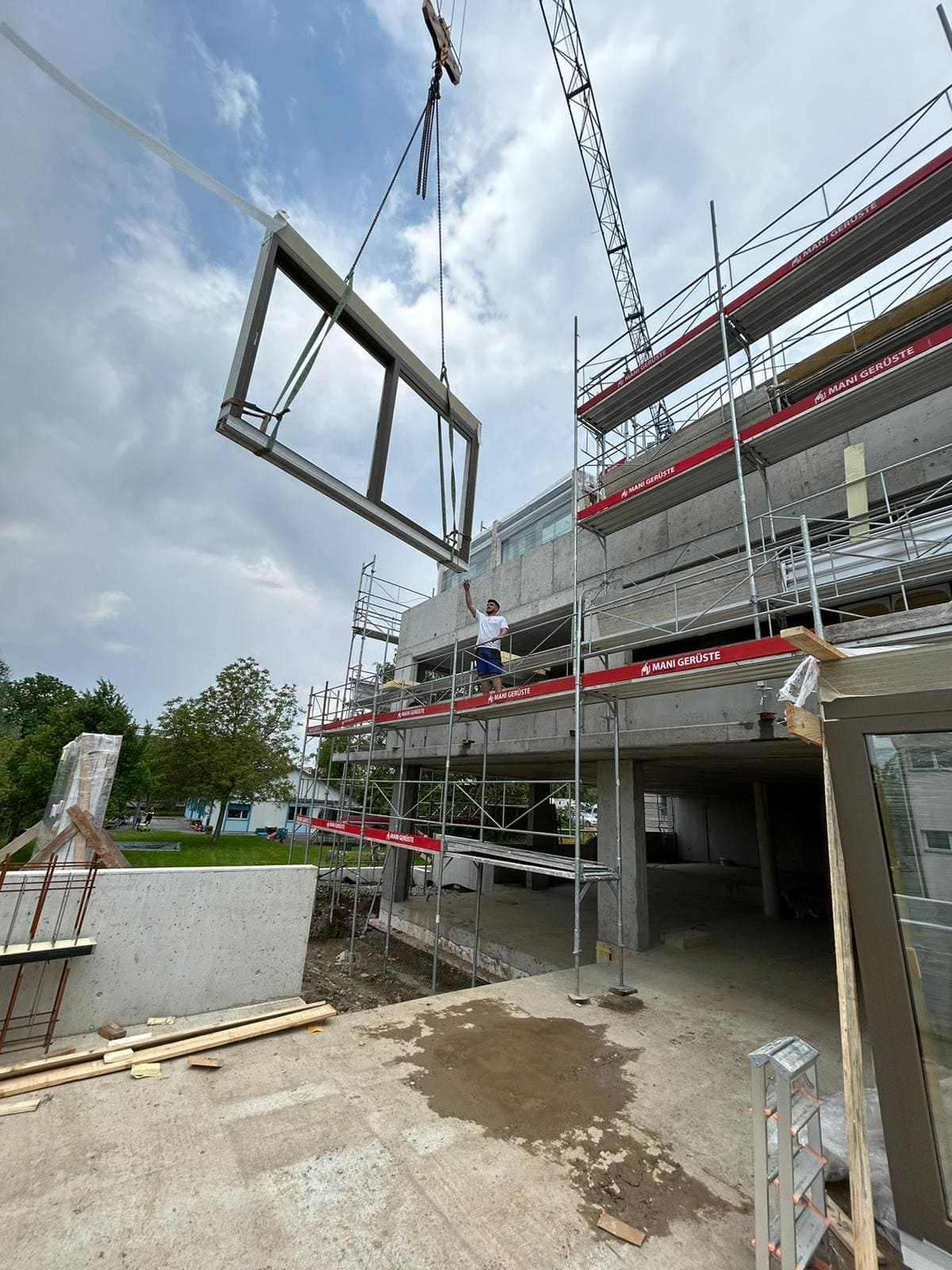 Pro montage 24 gallery image 16