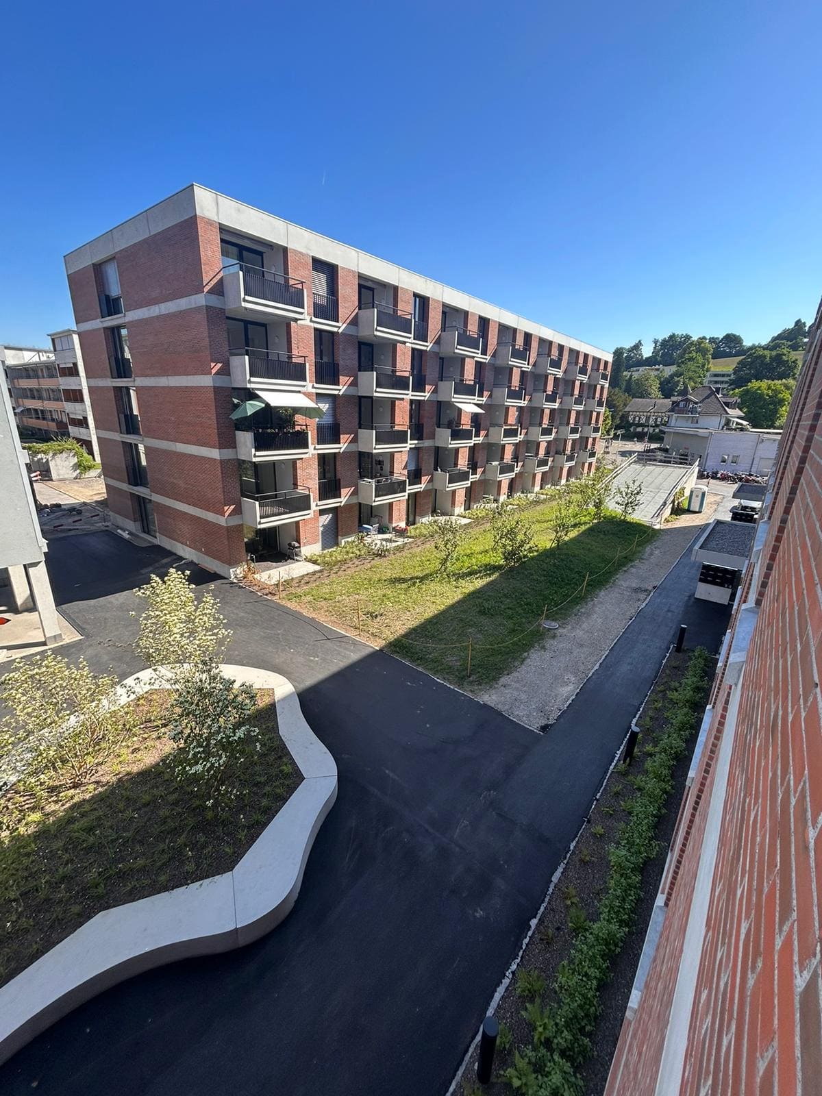 Pro montage 24 gallery image 7